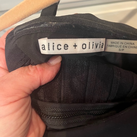 Alice and Olivia crop top - Picture 2 of 2